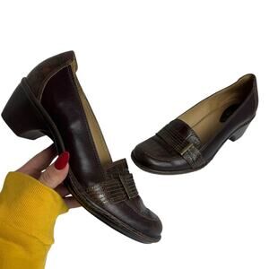 Clarks Artisan Brown Leather Croc Print Slip On Pumps Shoes Women’s Size 6.5